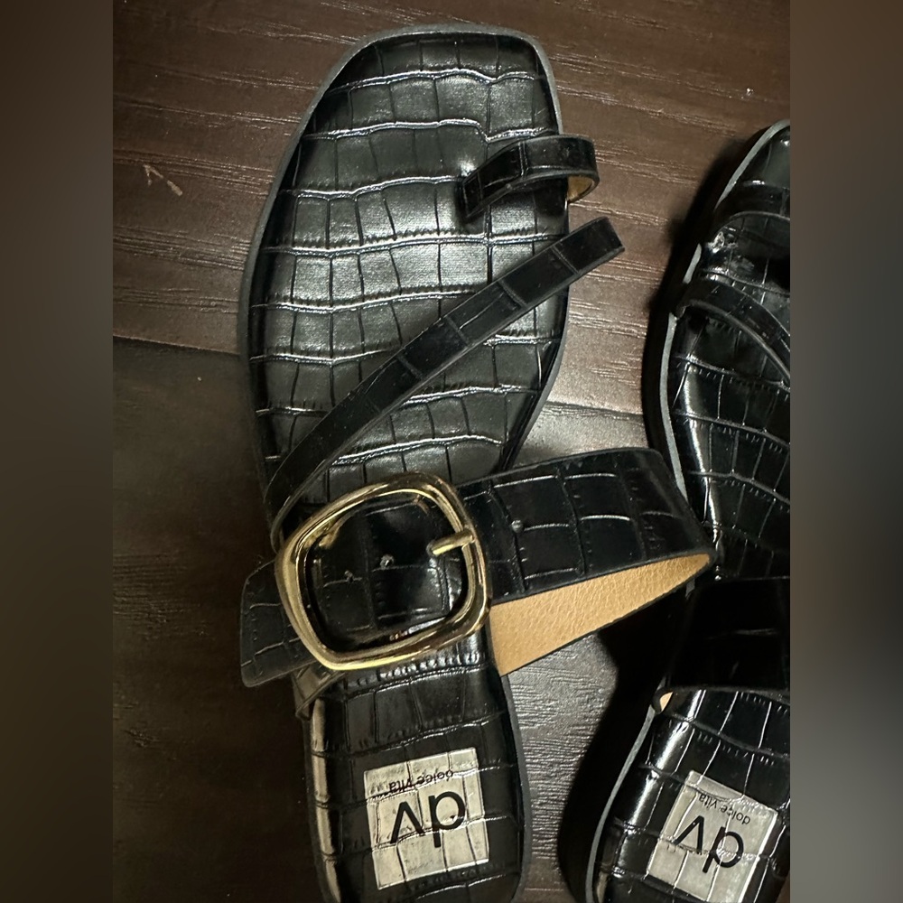 DV by Dolce Vita - Makai Toe Loop Buckle Sandal - Picture 7 of 9